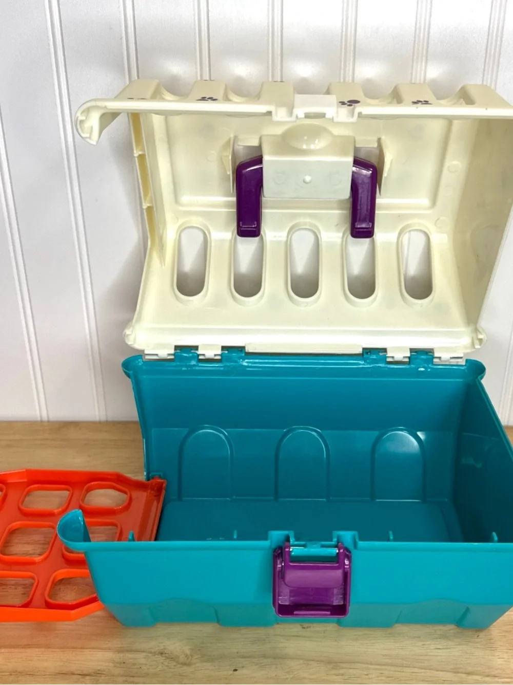 BATTAT Orange White Teal Dog Cat Pet Carrier Hard Plastic 10 x 8 Play Vet